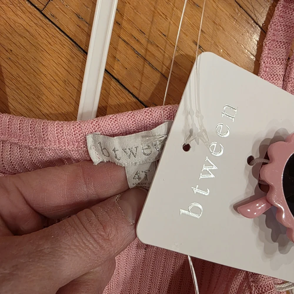 Btween Pink Ribbed Short Outfit With Sunglasses - Picture 2 of 3